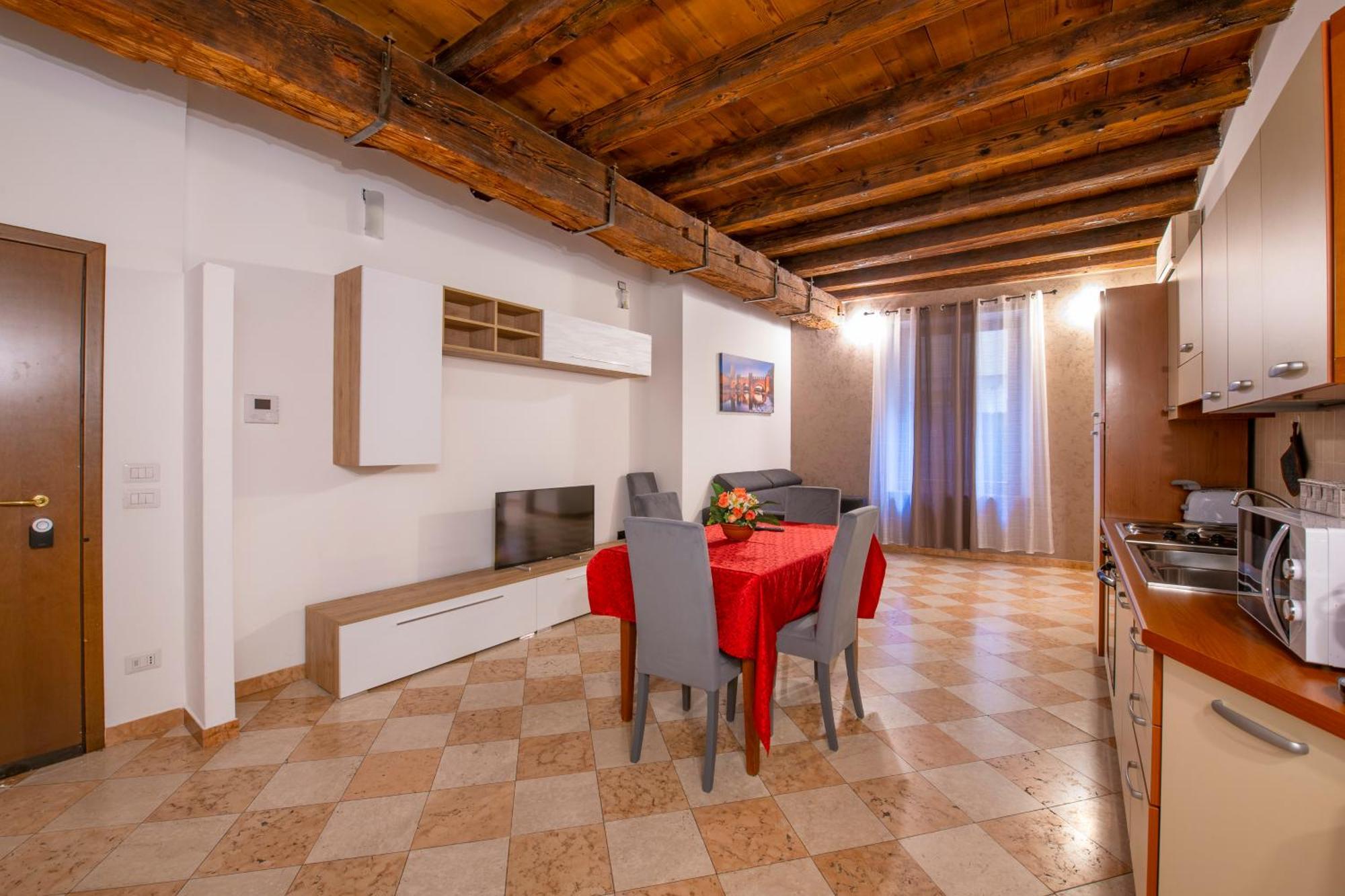 Palace Home Mazzini Verona Center Ngoại thất bức ảnh