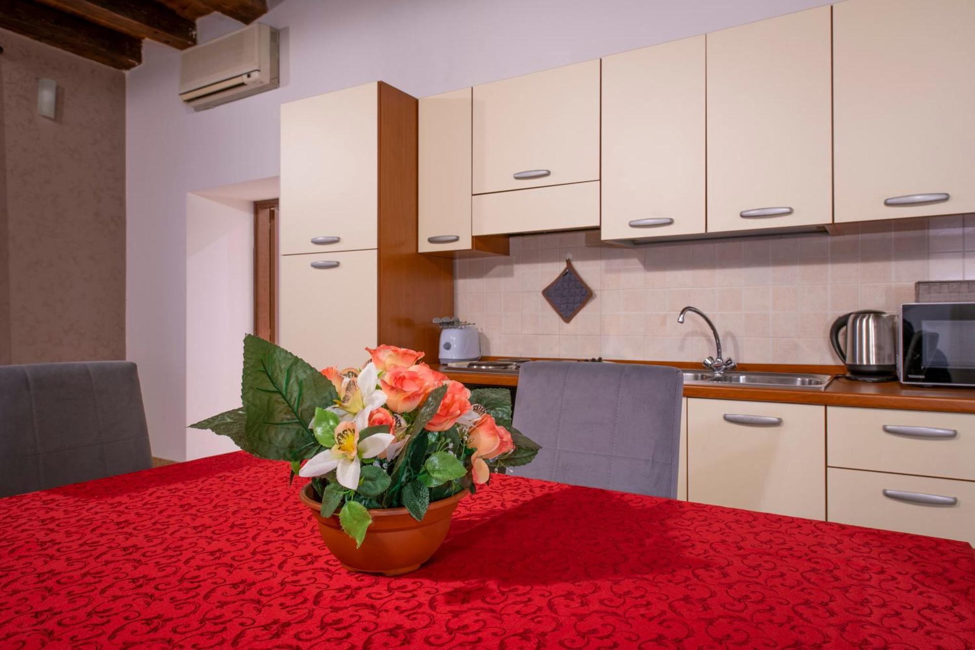 Palace Home Mazzini Verona Center Ngoại thất bức ảnh