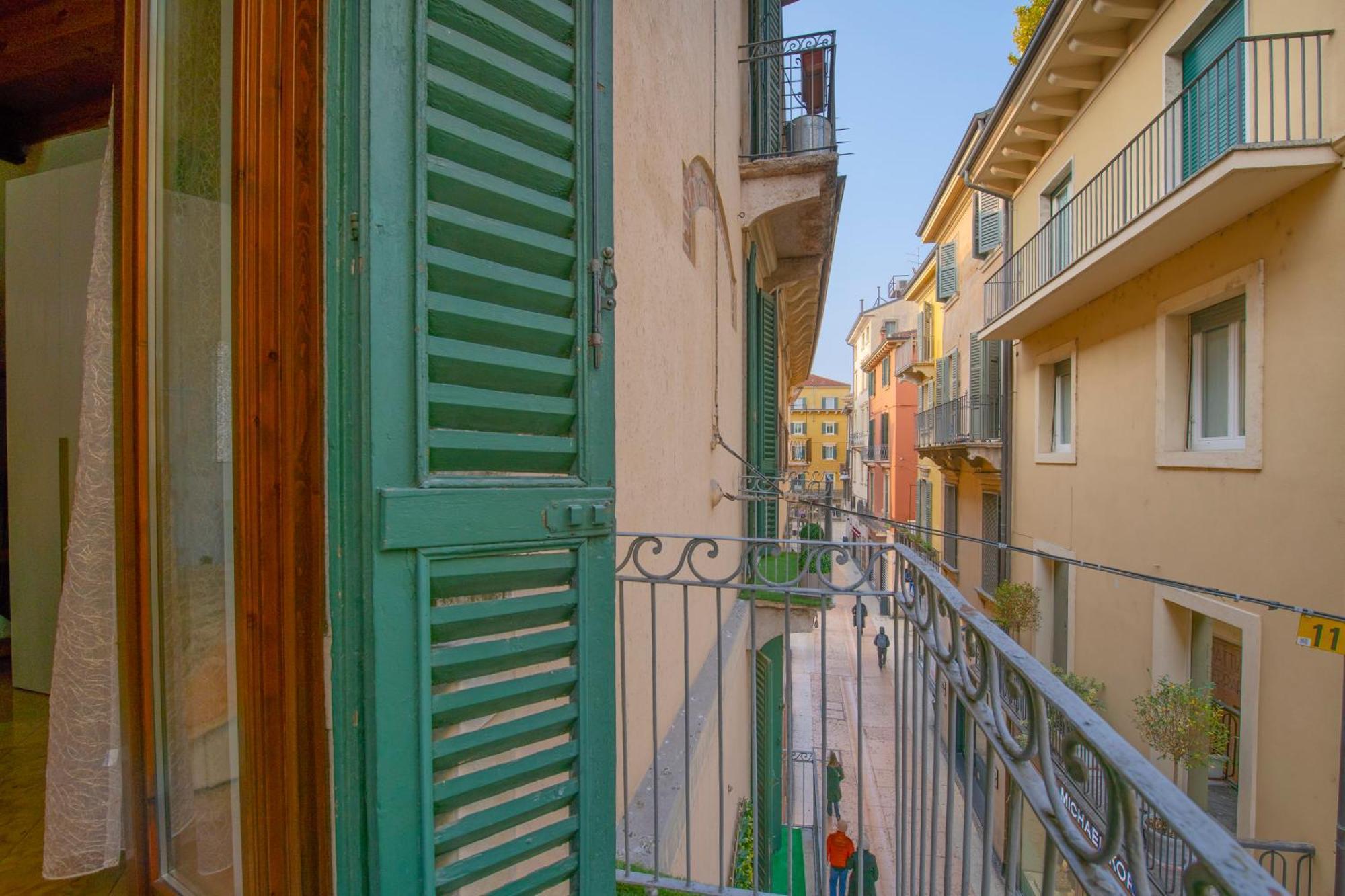 Palace Home Mazzini Verona Center Ngoại thất bức ảnh