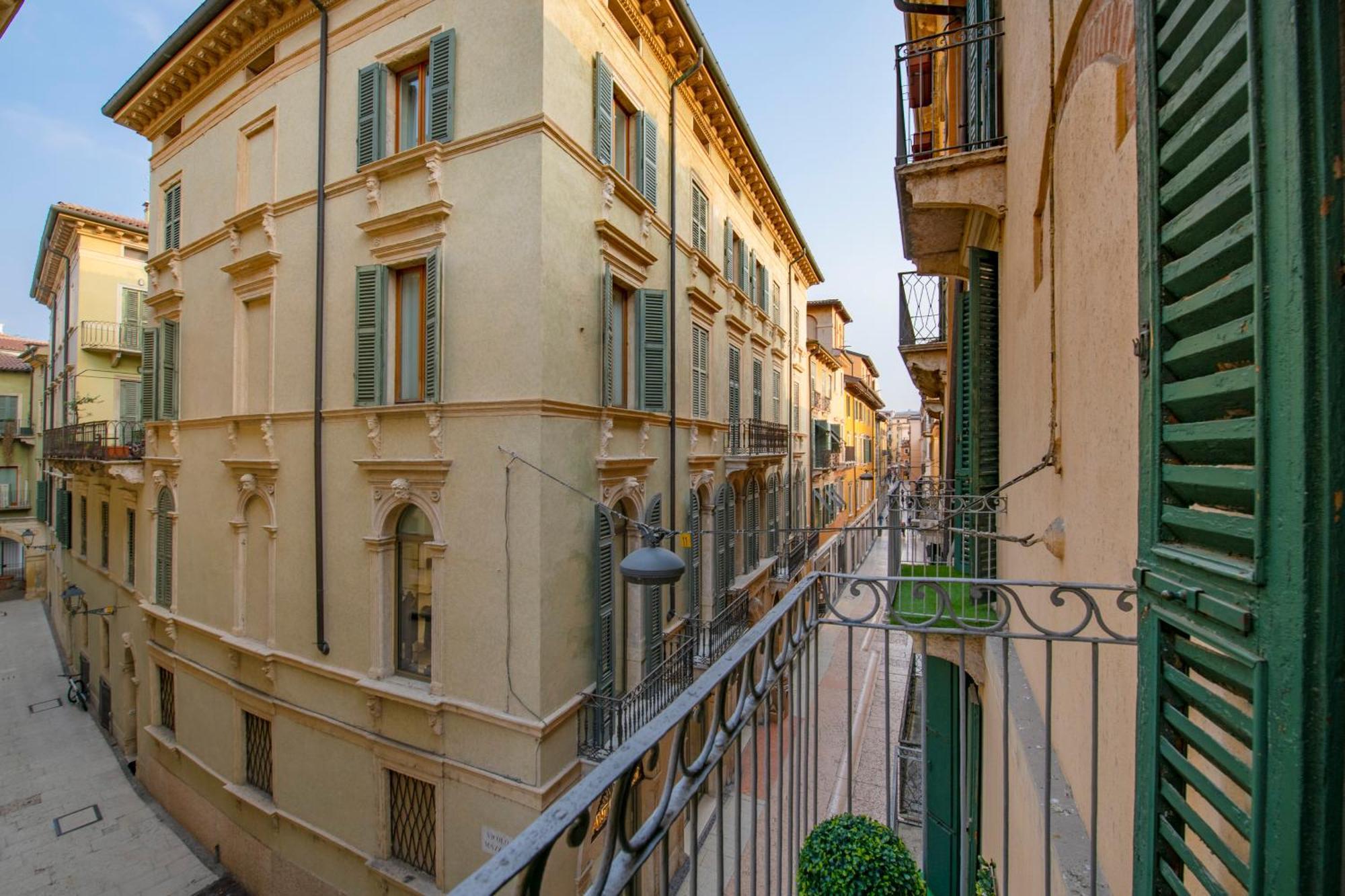 Palace Home Mazzini Verona Center Ngoại thất bức ảnh