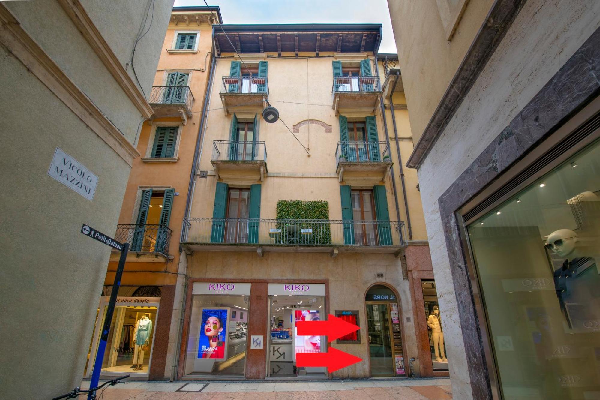 Palace Home Mazzini Verona Center Ngoại thất bức ảnh